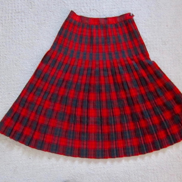 Vintage Aljean 60s red and green tartan pleated wool midi skirt made in Canada - Picture 7 of 16